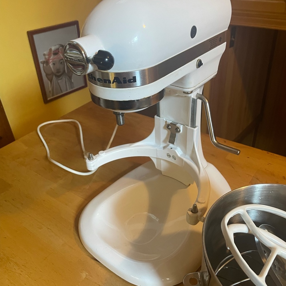 KitchenAid mixer - Picture 6 of 8